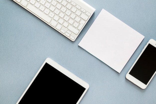 Choosing the Right Tool: Desktop vs. Mobile Devices for Business