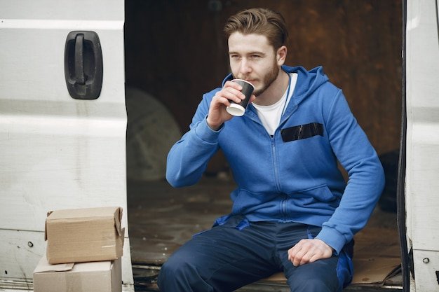 Effective Hauling Practices to Minimize Business Interruptions and Delays